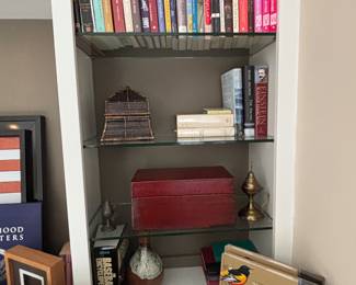 Books and decorative items