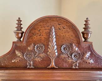 Wood details of secretary