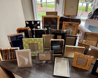 Tabletop frames