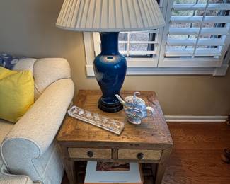 Accent table and pair of cobalt blue lamps with silk shades and ceramic tea pot