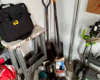 Power washer, shovels
