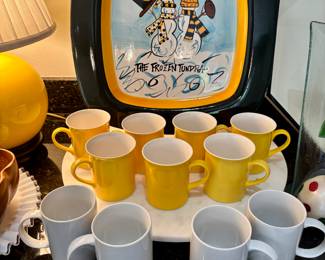 Mug and winter Packer serving tray
