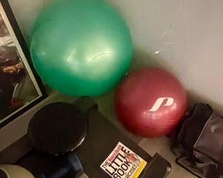 Free weights and balance ball
