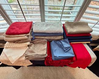 Table linens Rounds, rectangular and ovals
