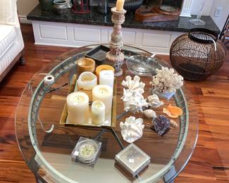 candles shells