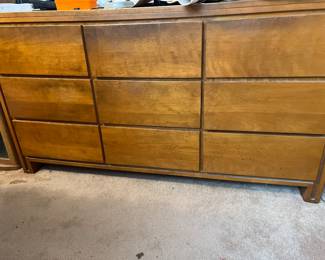 Vintage MCM -
Conant Ball 9-drawer Dresser