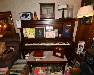 0466Family Room