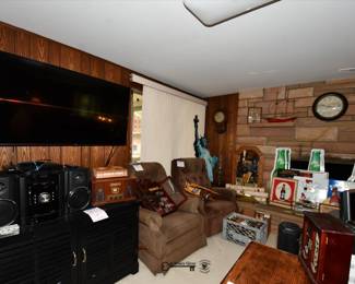 0464Family Room