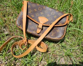 Louis Vuitton Bag With COA