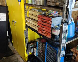 Nut and bolts  in bulk 