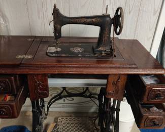 Standard sewing machine