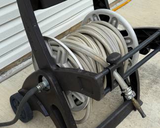 Garden hose reel