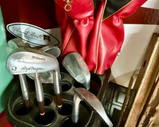 Golf clubs (3 sets available)