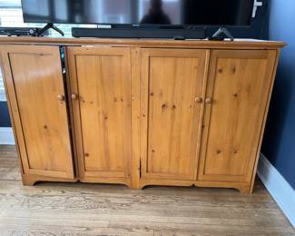 Rustic style pinewood sideboard