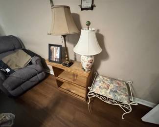 Vanity table 