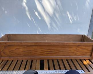 Indoor planter box
