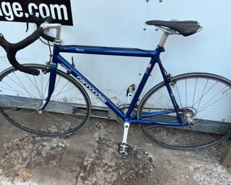 Cannondale 2.0 racing bike