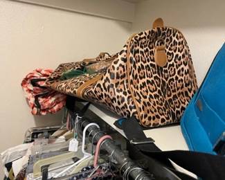 35.  Master Bedroom Clothing Closet