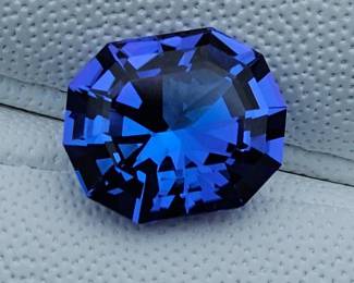 4.96 Carat Natural Tanzanite, Designer Cut