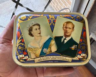 Vintage tin from Coronation of Queen Elizabeth in June 1953. Total collector’s item!