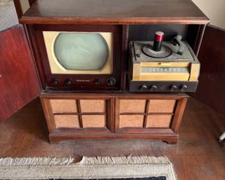Vintage console RCA TV, phonograph and radio console 