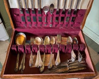 1847 Rogers Bros silver plated set of 8