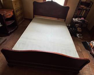 Drexel mahogany full size bed frame (no mattress or box spring included)