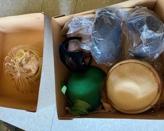 So many vintage women’s hats!