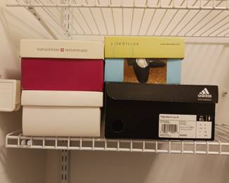 Women's shoes size 6 and 1/2