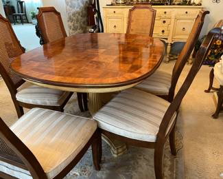 Vintage dining table by Heritage with original painted base - shown without 2 leaves - 6 side chairs and 2 captain chairs