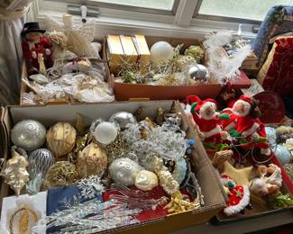 Loads of nice newer Xmas ornaments