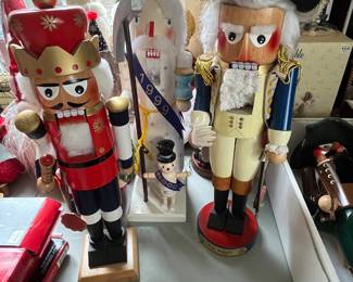 Several large German nutcrackers - George Washington, Father Time, Bavarian, The Mouse King, Scotsman, Irishman, etc.