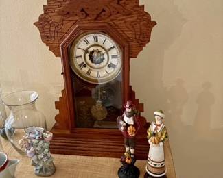 Antique Ornate Mantle Clock