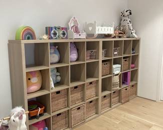 Cubbies and toys