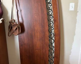 headboard that matches bedroom set