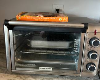 Small appliances / toaster oven
