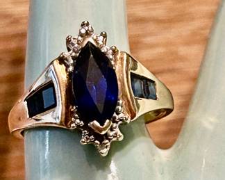 sapphire and gold ring