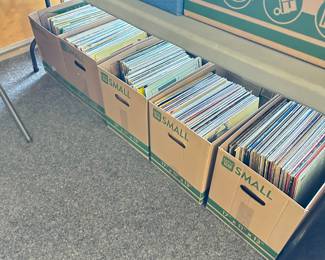 Over 2,000 albums + 45's
