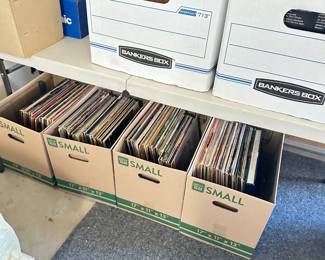 Over 2,000 albums + 45's