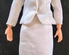 107 - Diana Princess of Wales Talking Doll 12" You are buying a used as-is electric/electronic item. We do not guarantee all components are present, and if it is not expressly stated, it is untested.
