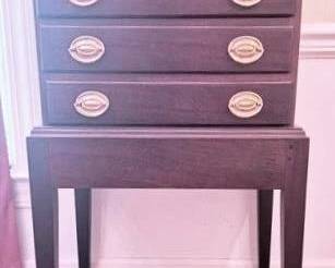 221 - Mahogany 4 Drawer 2-piece Silver Chest 40 x 22 x 16
