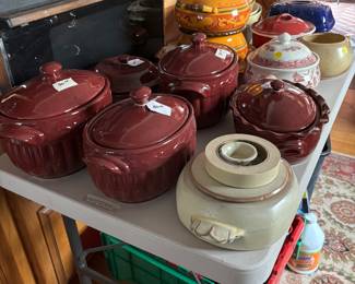 Wonderful covered casserole dishes of all sizes