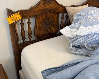 Thomasville, High quality bedroom set Queen mattress, headboard and frame