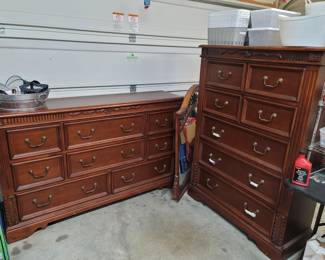 Matching Dresser w/ Mirror & Chest of Drawers