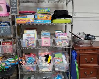 Children's Books & Toys