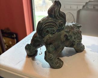 Chinese Foo Dog statue