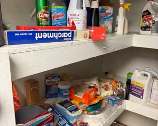 misc cleaning supplies