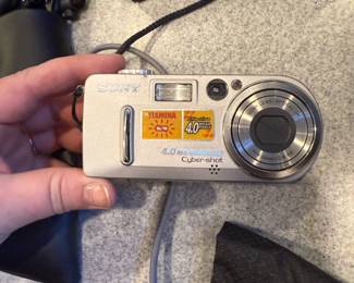 Sony Cyber-Shot DSC-P9 Compact Y2K Digital Camera