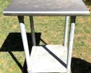 STAINLESS RESTAURANT TABLE