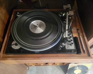 vintage realistic turntable elac miracord 46, works great!!